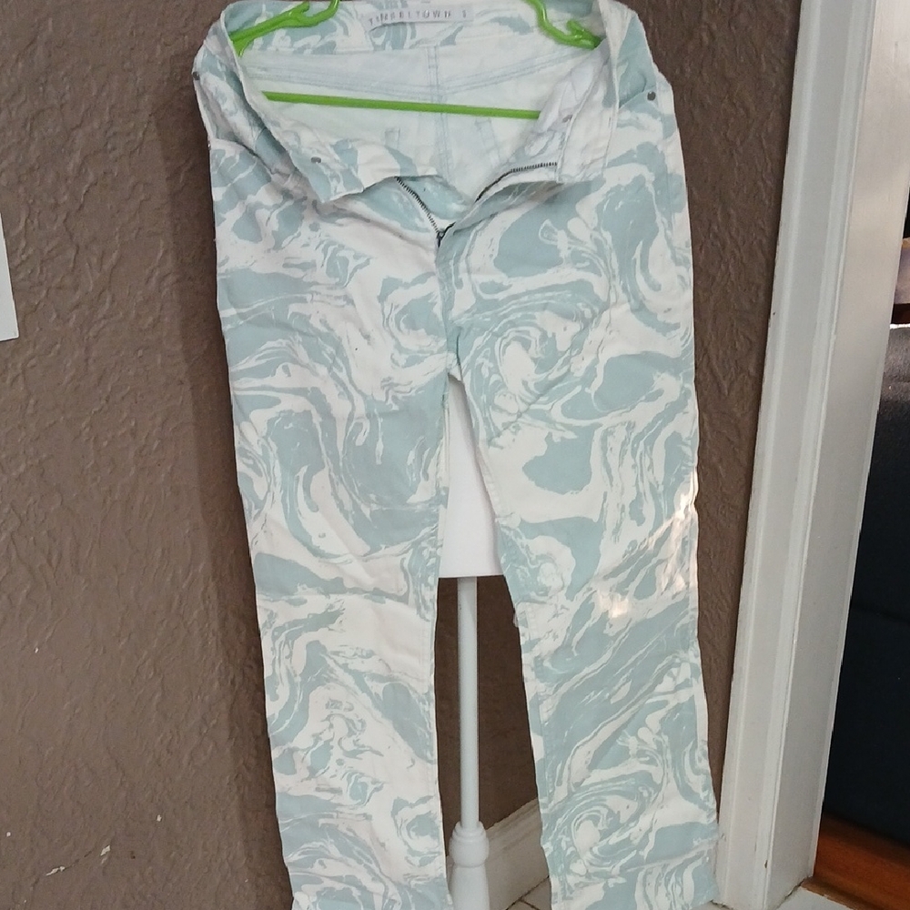 Tinseltown Aqua and White Patterned Pants